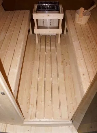 NYBORG L kültéri hordó szauna, hatszemélyes