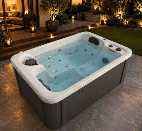 SPLIT kültéri masszázs medence/jacuzzi