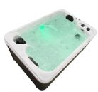 SPLIT kültéri masszázs medence/jacuzzi